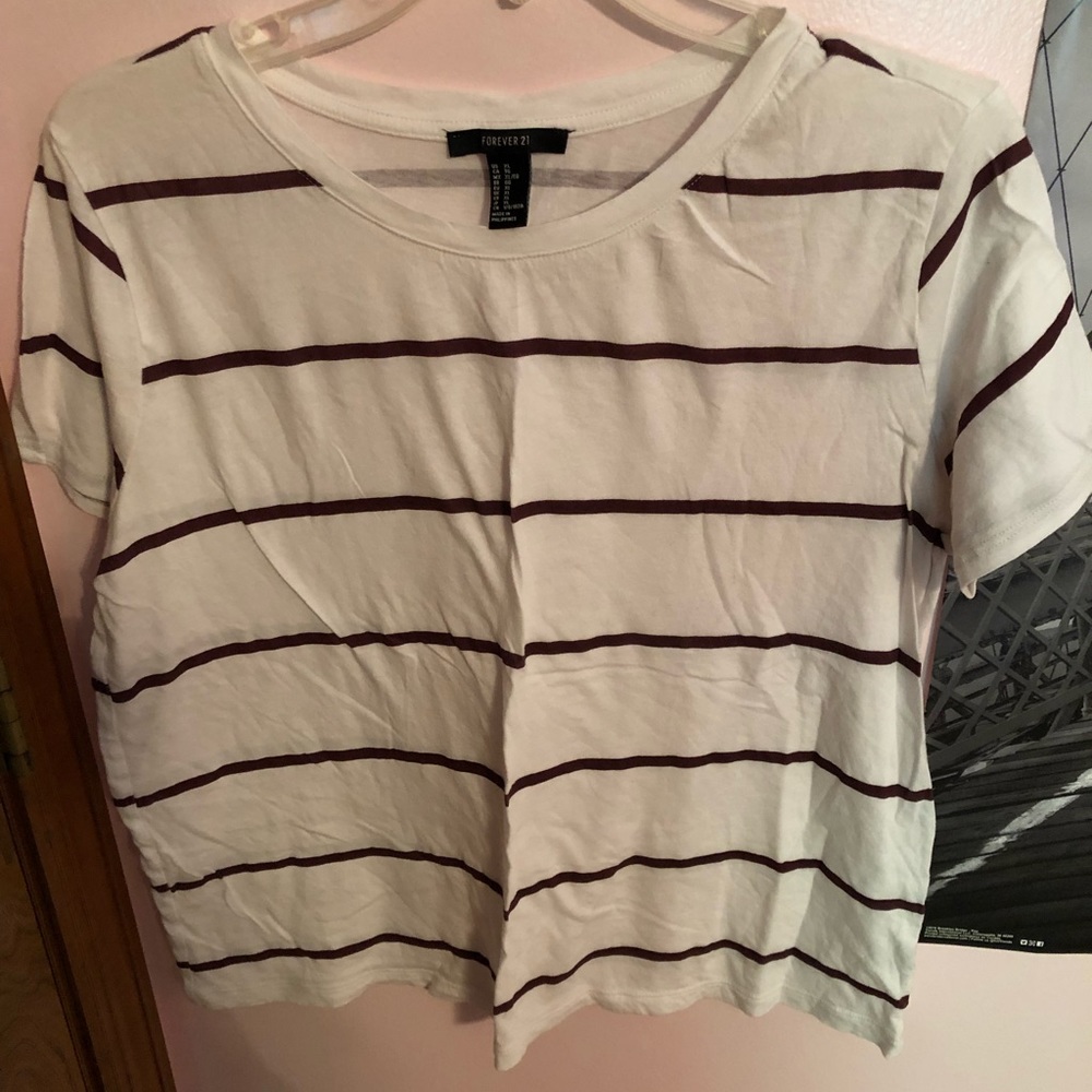 white and purple striped t-shirt